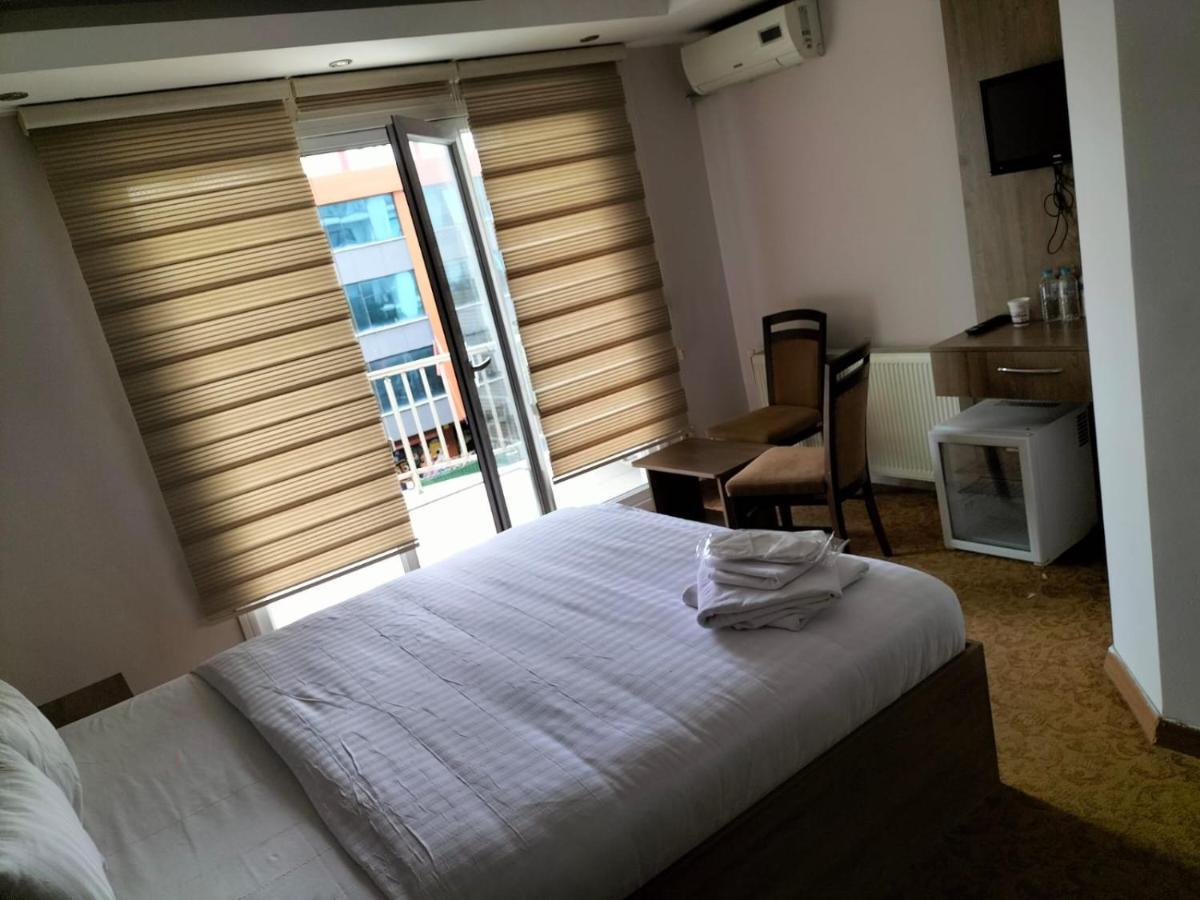 Ny World Hotel Istanbul Ngoại thất bức ảnh