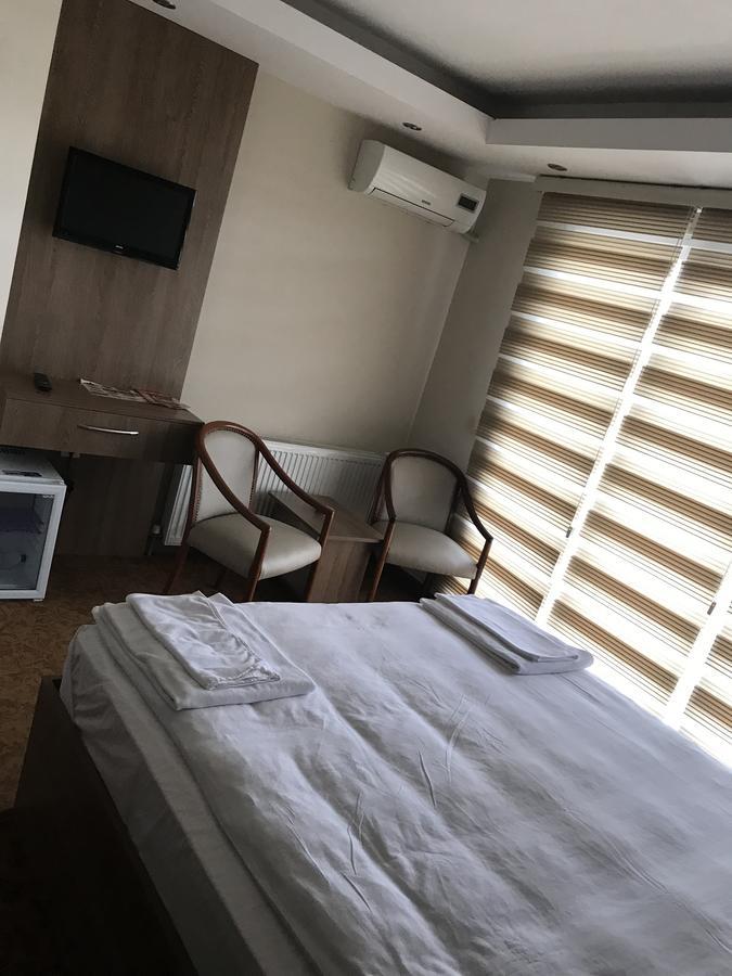Ny World Hotel Istanbul Ngoại thất bức ảnh
