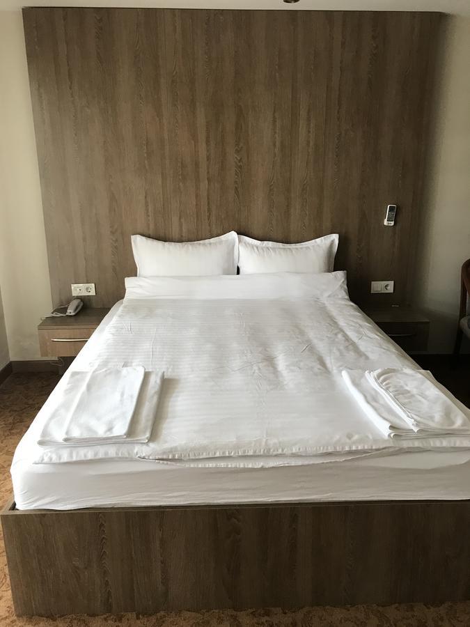 Ny World Hotel Istanbul Ngoại thất bức ảnh