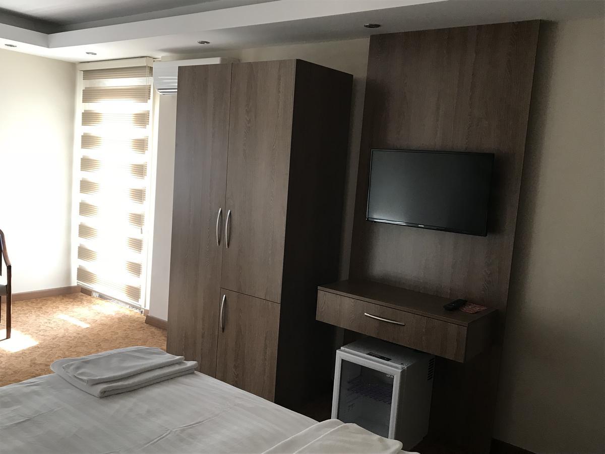 Ny World Hotel Istanbul Ngoại thất bức ảnh