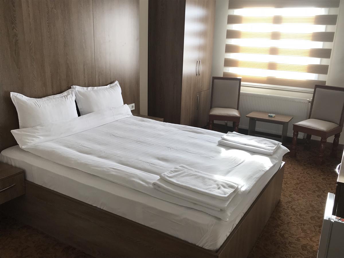 Ny World Hotel Istanbul Ngoại thất bức ảnh
