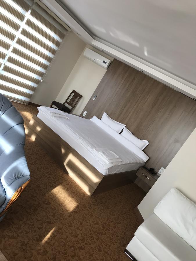 Ny World Hotel Istanbul Ngoại thất bức ảnh