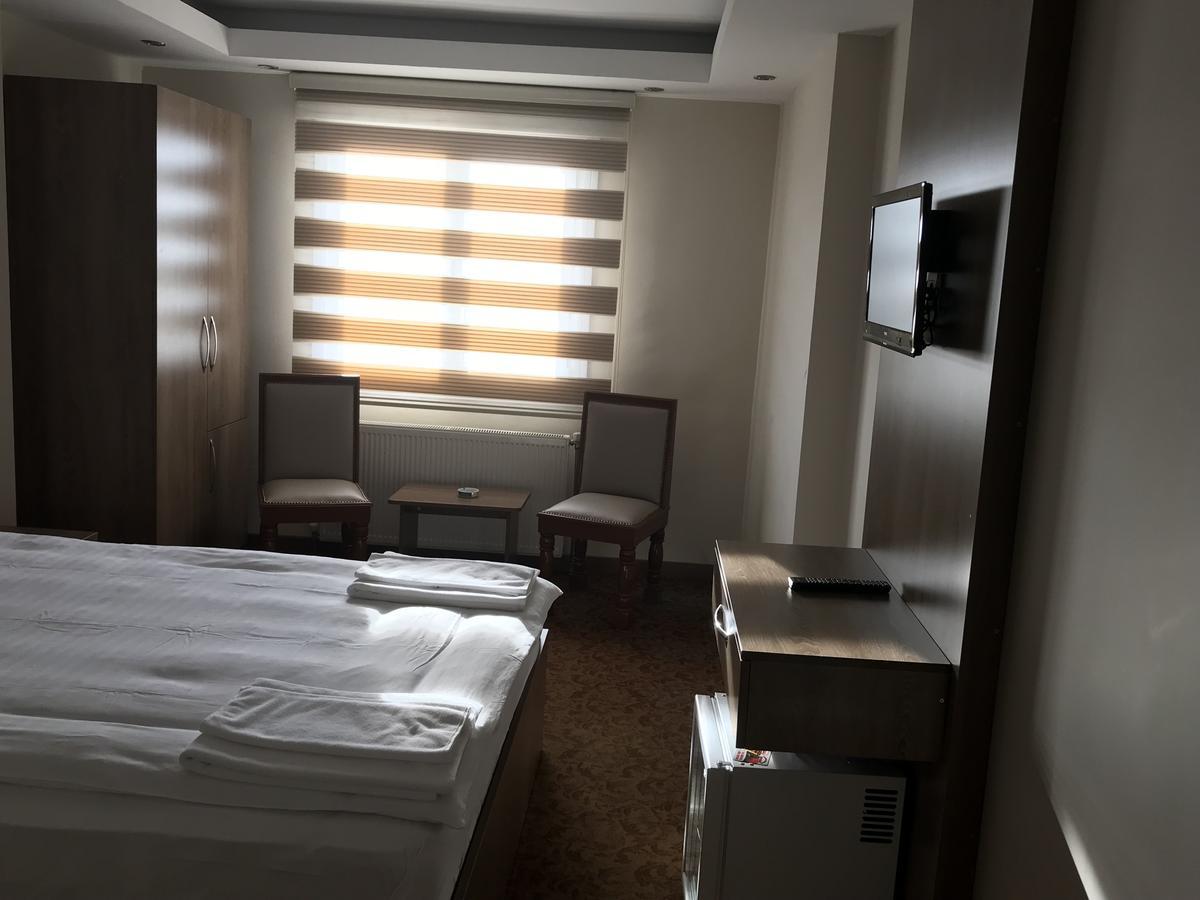 Ny World Hotel Istanbul Ngoại thất bức ảnh